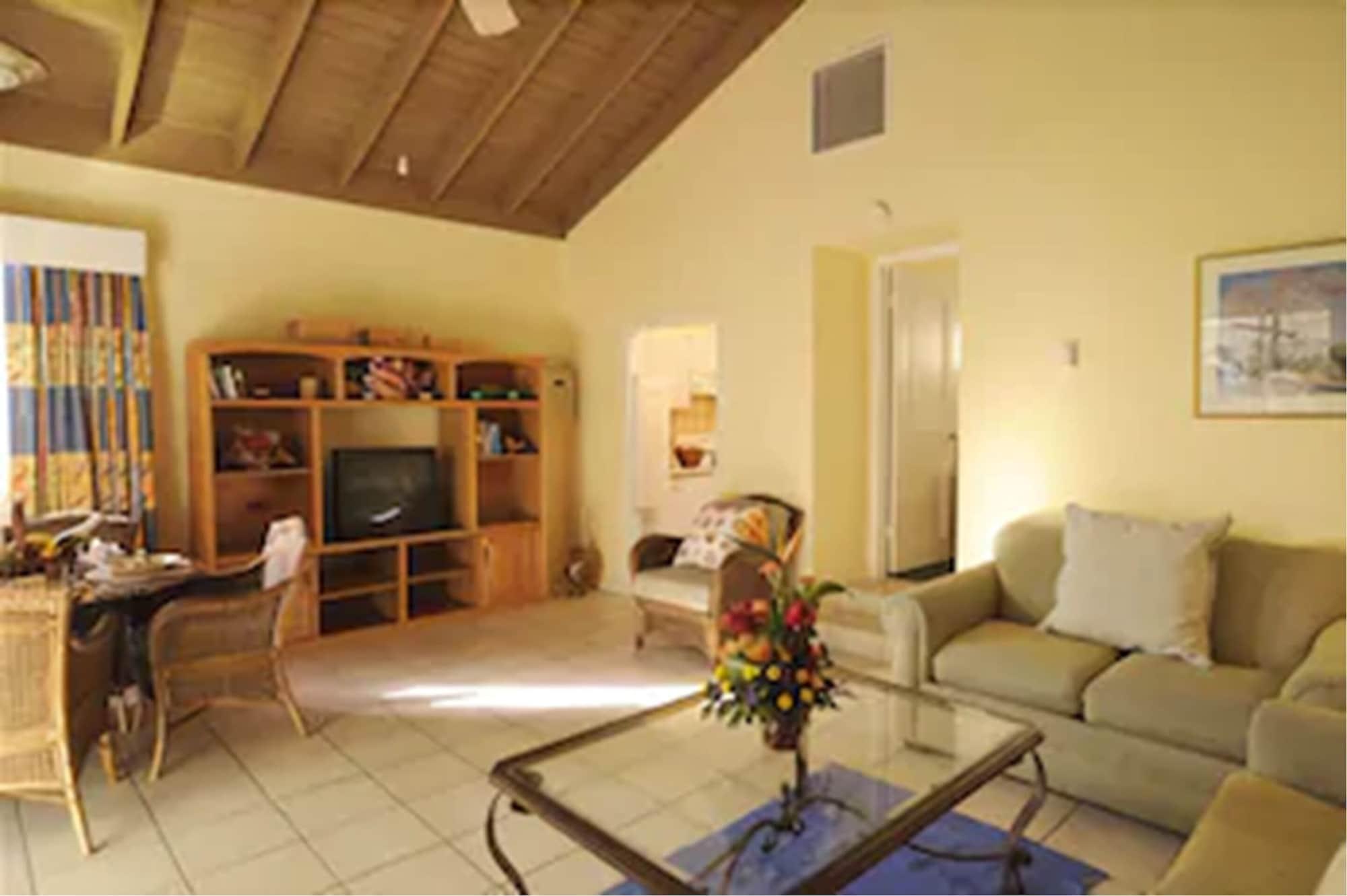 Bay View Suites Paradise Island Nassau Exterior photo