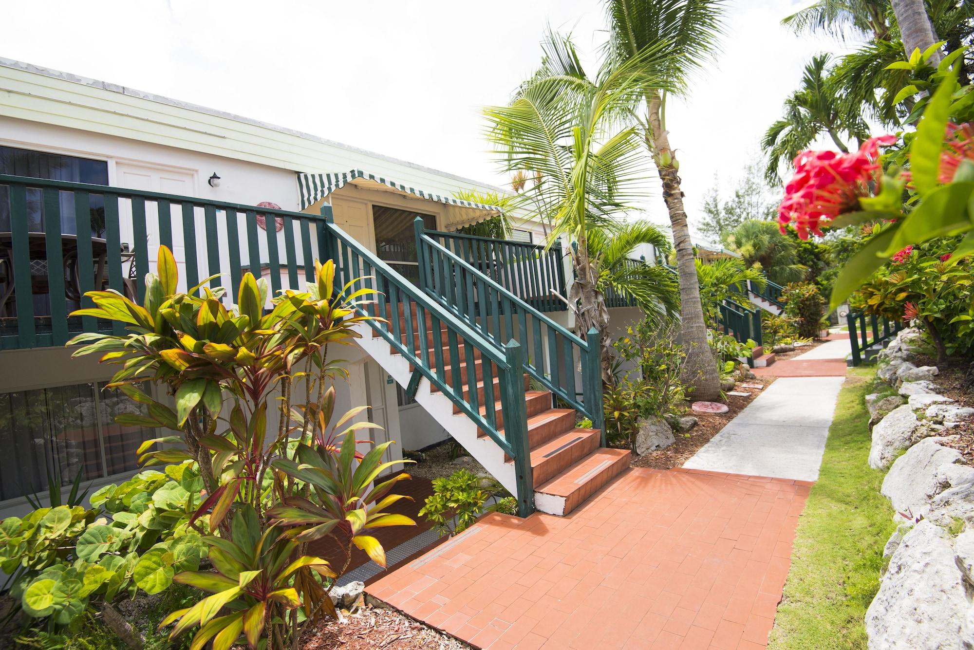 Bay View Suites Paradise Island Nassau Exterior photo