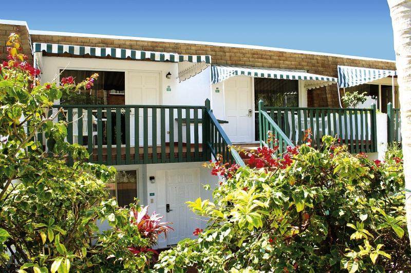 Bay View Suites Paradise Island Nassau Exterior photo