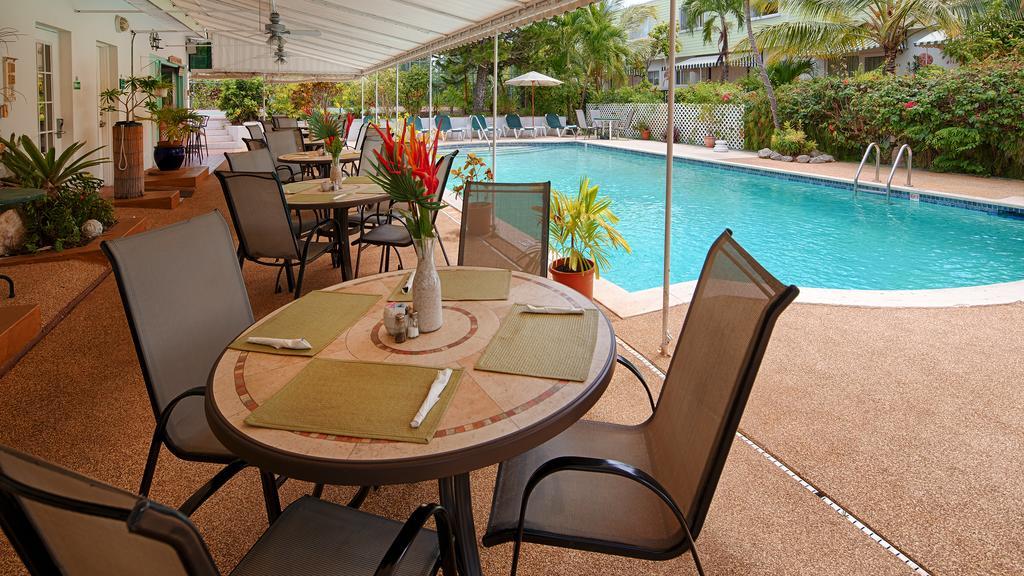 Bay View Suites Paradise Island Nassau Exterior photo
