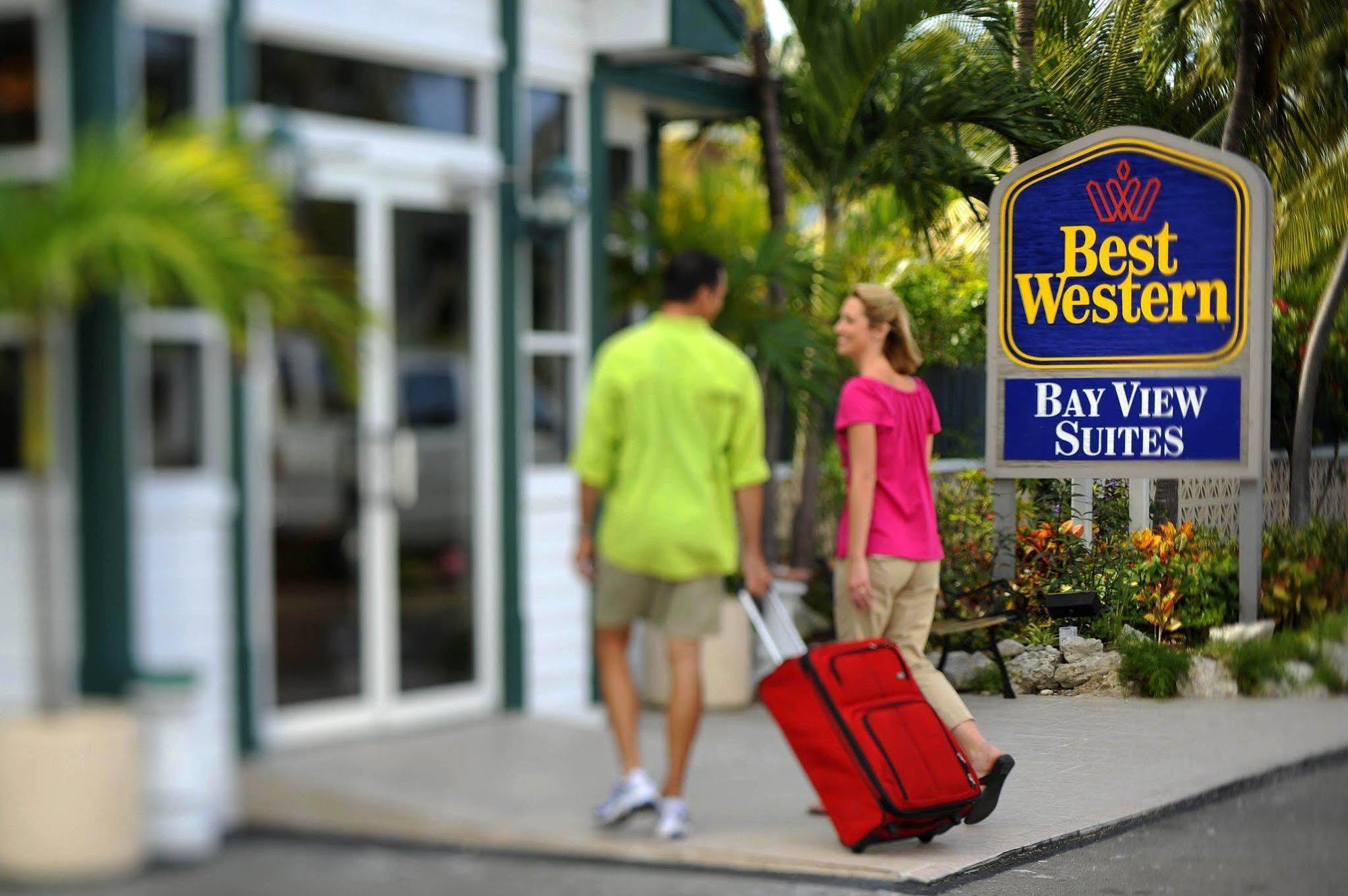 Bay View Suites Paradise Island Nassau Exterior photo