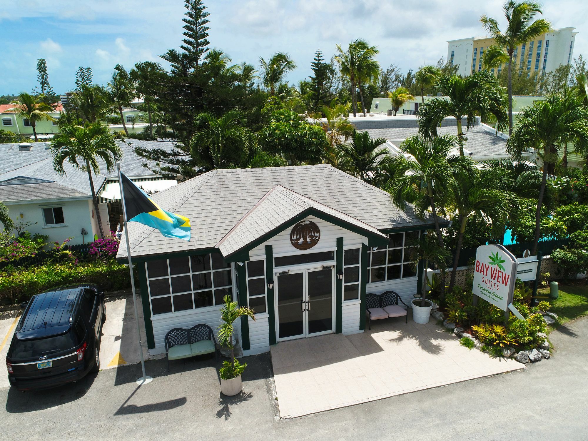 Bay View Suites Paradise Island Nassau Exterior photo